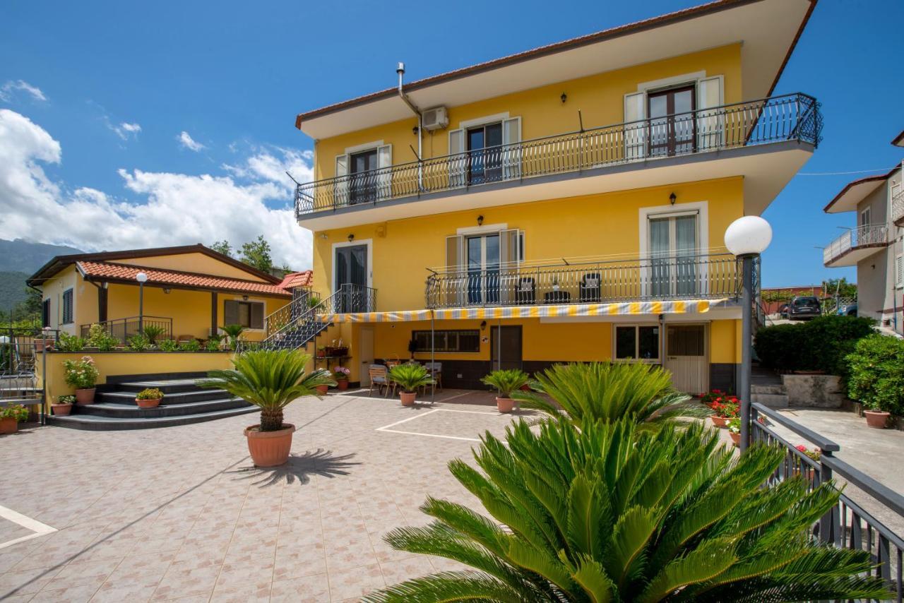 B&B L'Abbraccio Casola di Napoli Ngoại thất bức ảnh